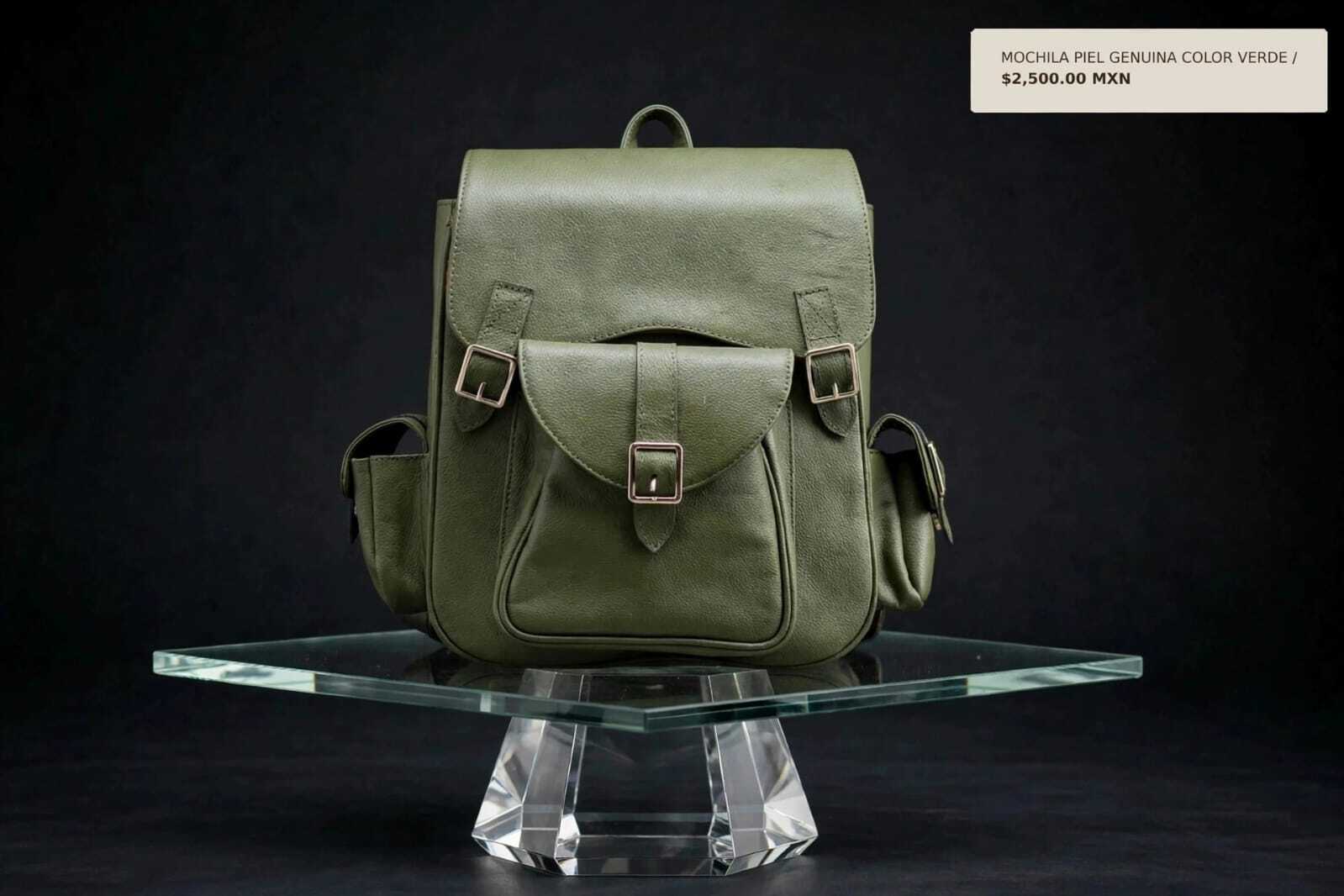 MOCHILA VERDE PIEL CON BOLSAS